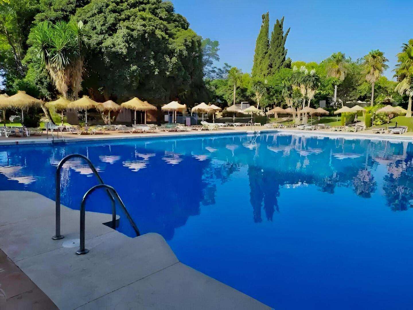 בנאלמדנה Luxury Suites Sunset Beach מראה חיצוני תמונה