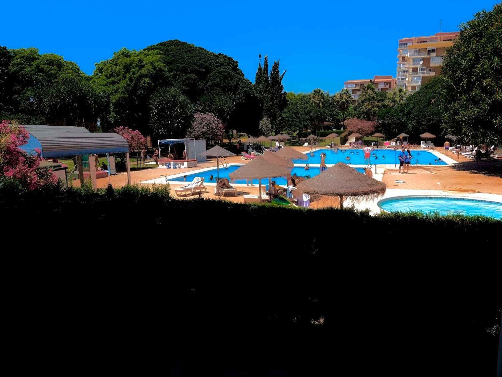 בנאלמדנה Luxury Suites Sunset Beach מראה חיצוני תמונה