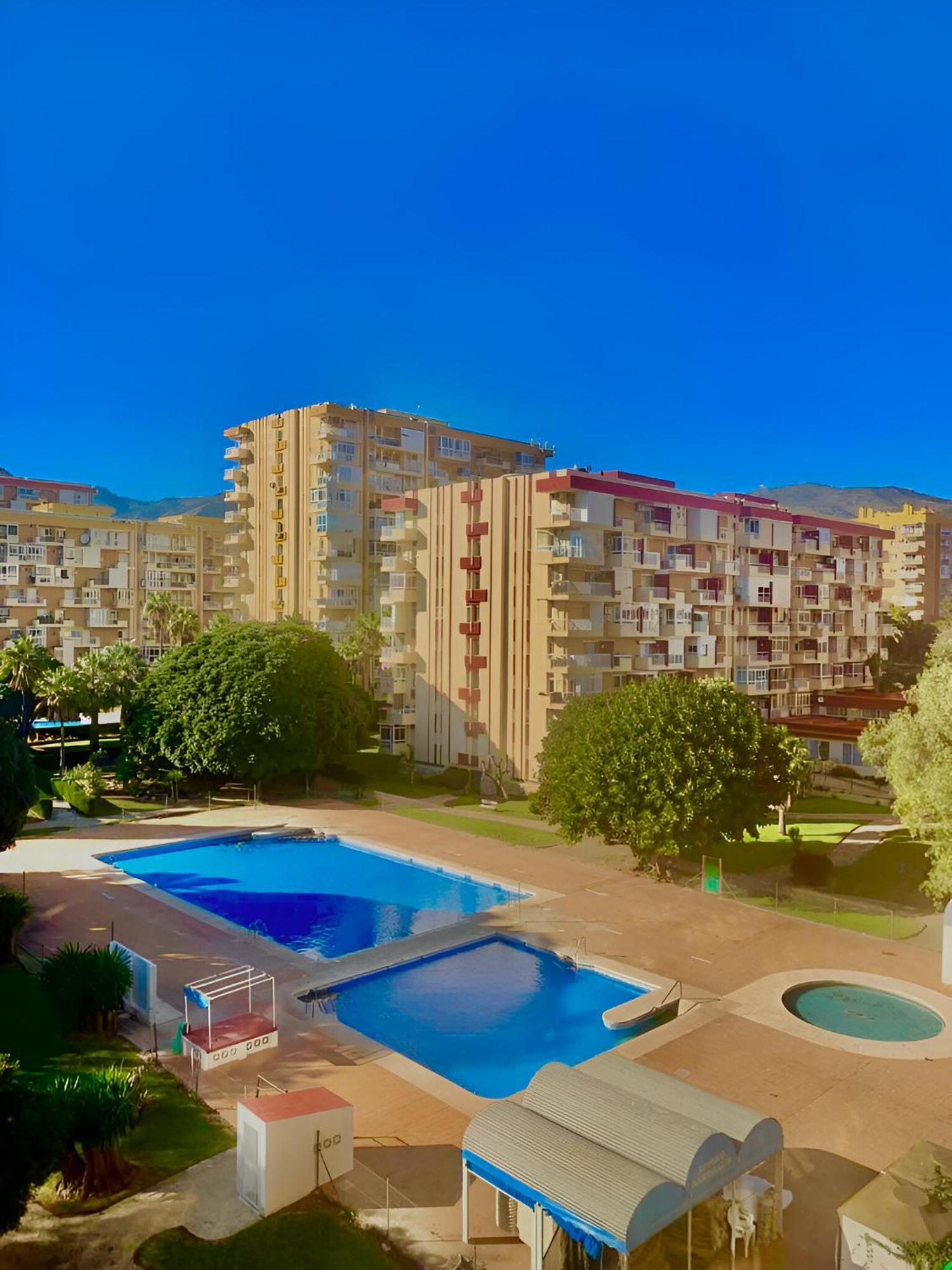 בנאלמדנה Luxury Suites Sunset Beach מראה חיצוני תמונה