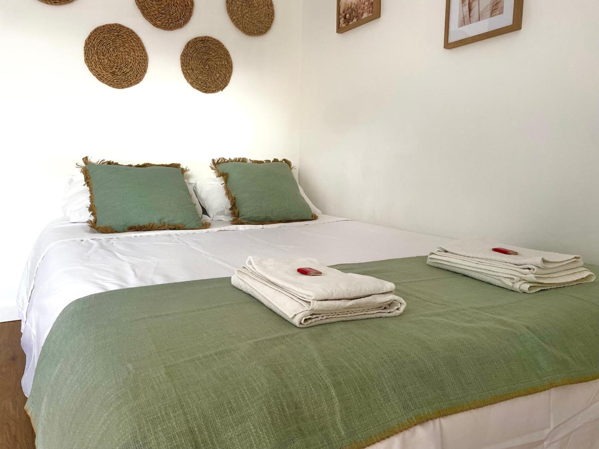 בנאלמדנה Luxury Suites Sunset Beach מראה חיצוני תמונה